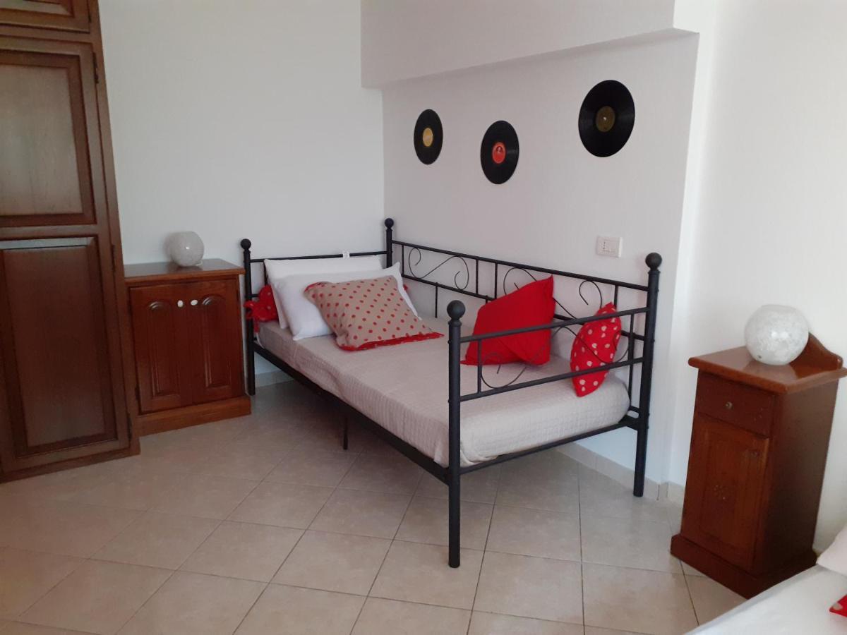 B&B Marzo '51 Villasimius Kültér fotó